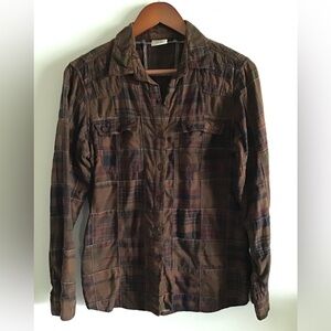 Cabela’s Long Sleeved Button Down “Quilted” Shirt w/Embroidery